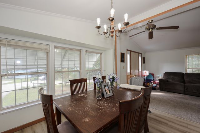 2 Elm Place, Loudon, NH 03307
