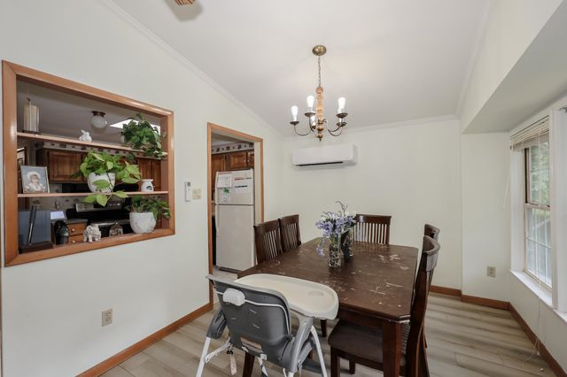 2 Elm Place, Loudon, NH 03307