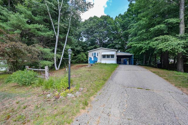 2 Elm Place, Loudon, NH 03307