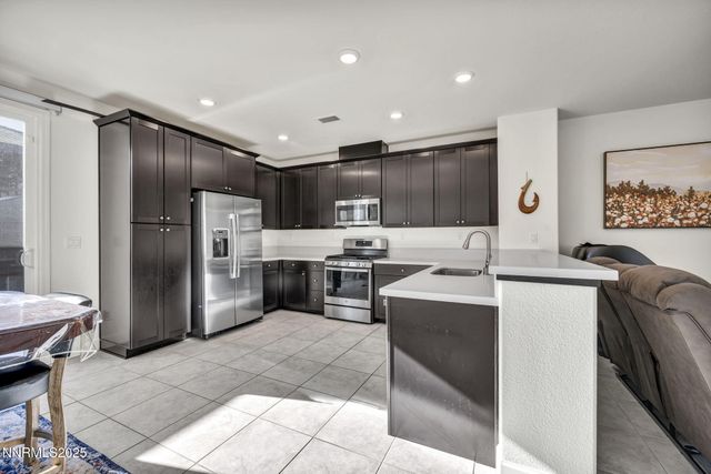 2024 Forest Grove Lane, Sparks, NV 89436