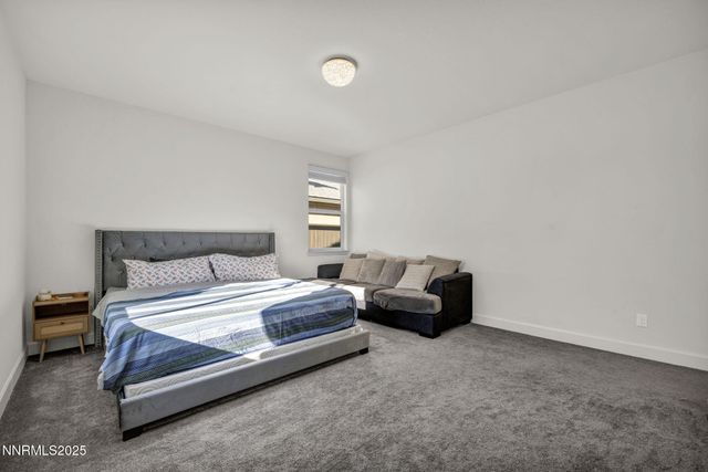 2024 Forest Grove Lane, Sparks, NV 89436