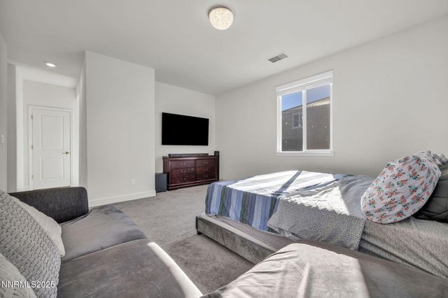 2024 Forest Grove Lane, Sparks, NV 89436