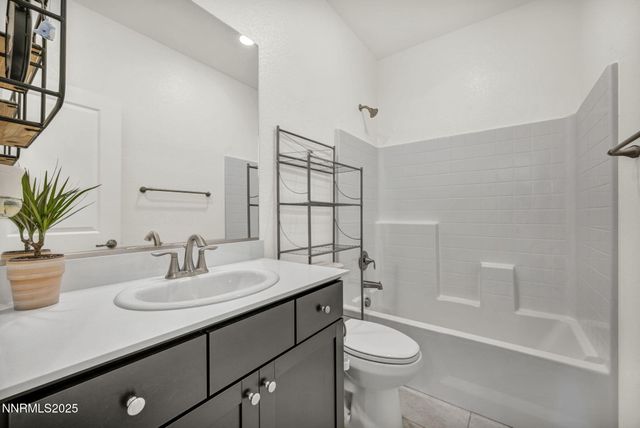 2024 Forest Grove Lane, Sparks, NV 89436