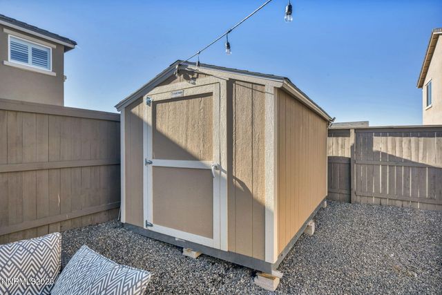 2024 Forest Grove Lane, Sparks, NV 89436