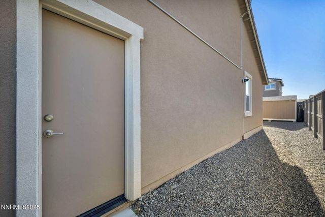 2024 Forest Grove Lane, Sparks, NV 89436