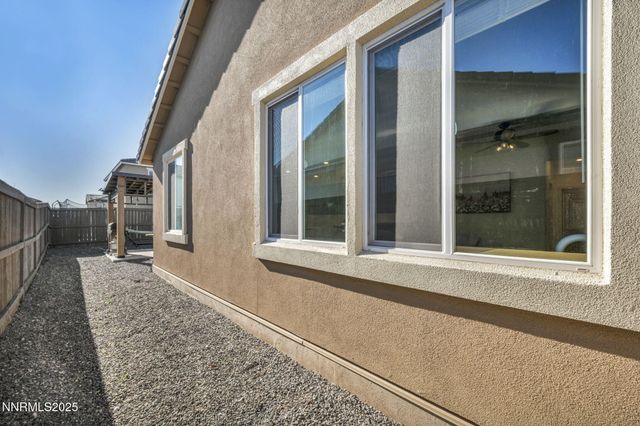 2024 Forest Grove Lane, Sparks, NV 89436