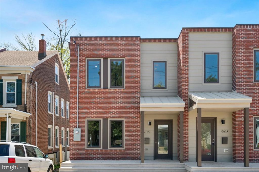 623 SHAWMONT AVE, Philadelphia, PA 19128