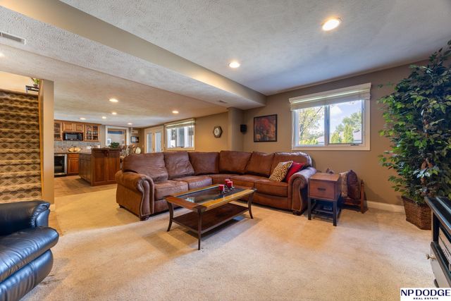 3601 S 75Th Street, Lincoln, NE 68506