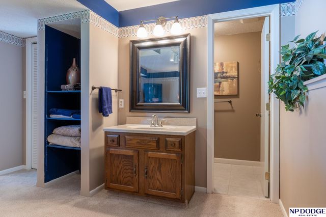 3601 S 75Th Street, Lincoln, NE 68506
