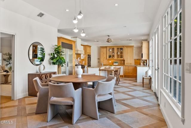 2596 Wallingford Drive, Beverly Hills, CA 90210