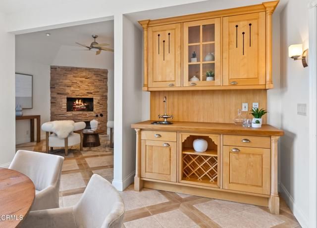 2596 Wallingford Drive, Beverly Hills, CA 90210