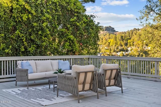 2596 Wallingford Drive, Beverly Hills, CA 90210