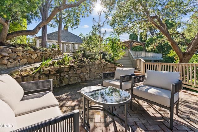 2596 Wallingford Drive, Beverly Hills, CA 90210