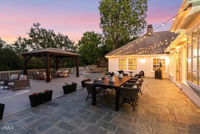 2596 Wallingford Drive, Beverly Hills, CA 90210