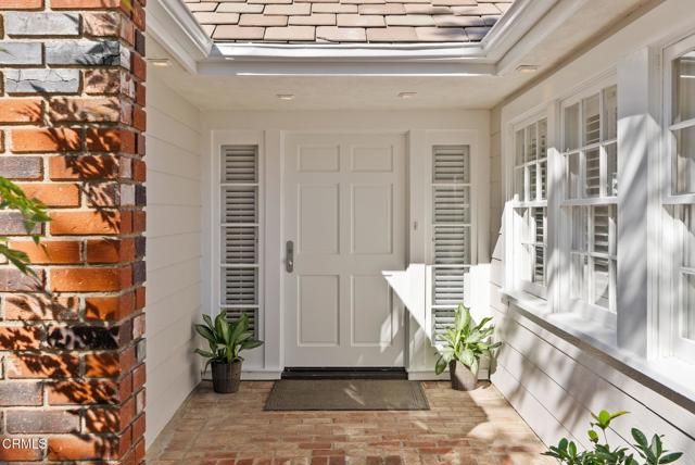 2596 Wallingford Drive, Beverly Hills, CA 90210