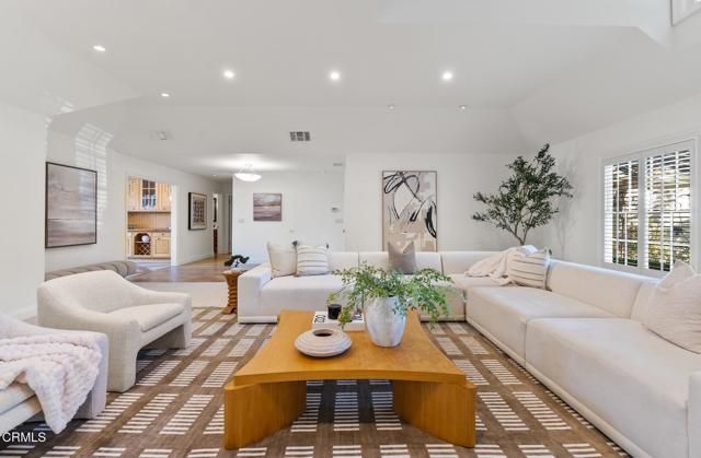 2596 Wallingford Drive, Beverly Hills, CA 90210