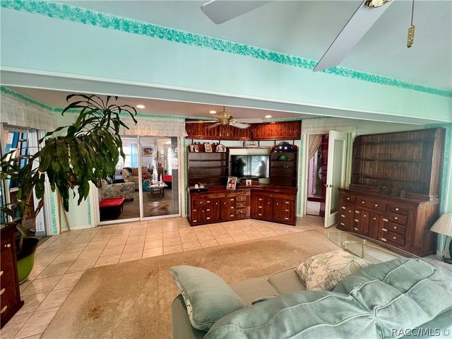 1995 E Newhaven Street, Inverness, FL 34453