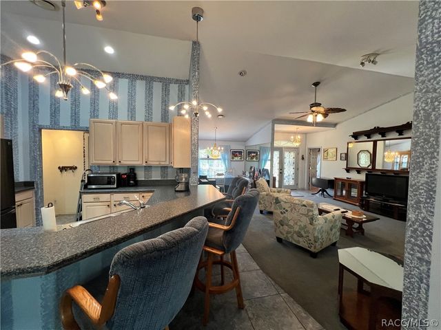 1995 E Newhaven Street, Inverness, FL 34453