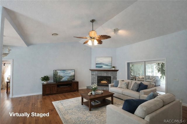 1995 E Newhaven Street, Inverness, FL 34453