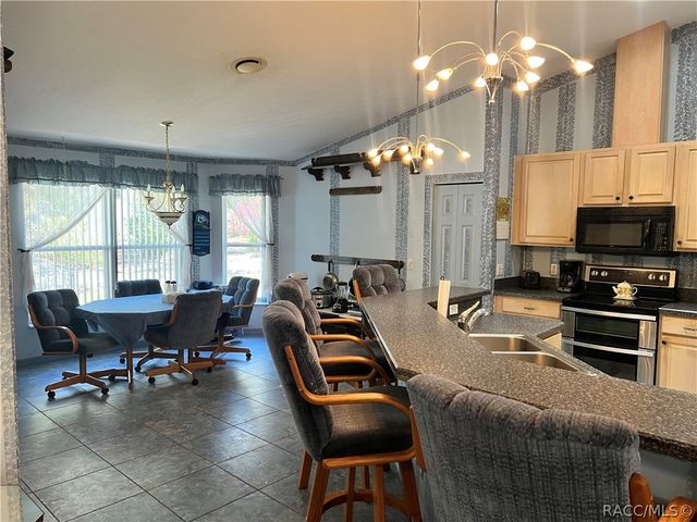 1995 E Newhaven Street, Inverness, FL 34453