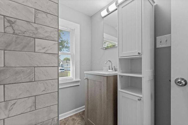 927 Camden Avenue, Columbus, OH 43201