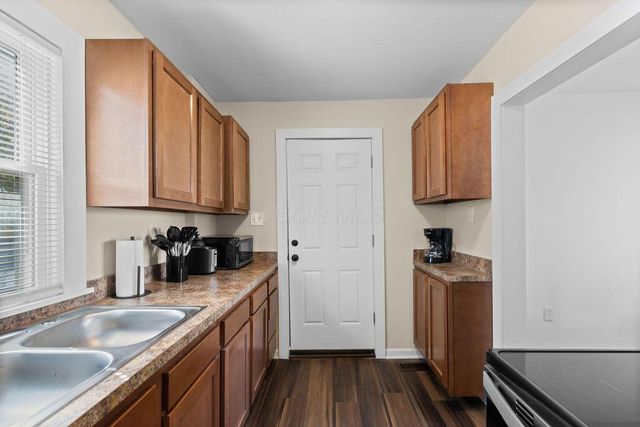 927 Camden Avenue, Columbus, OH 43201