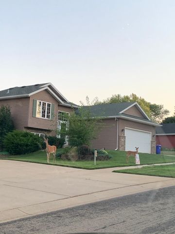 4408 6th Street NW, Rochester, MN 55901