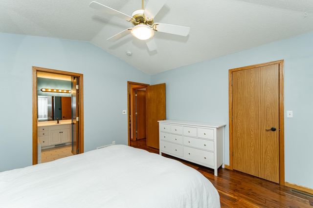 4408 6th Street NW, Rochester, MN 55901