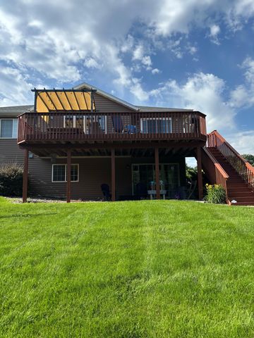 4408 6th Street NW, Rochester, MN 55901