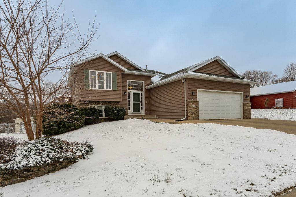 4408 6th Street NW, Rochester, MN 55901