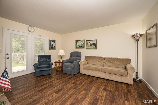 505 Hillbrook Drive, Ballwin, MO 63011