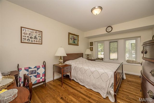 505 Hillbrook Drive, Ballwin, MO 63011