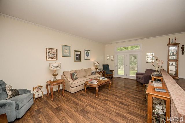 505 Hillbrook Drive, Ballwin, MO 63011