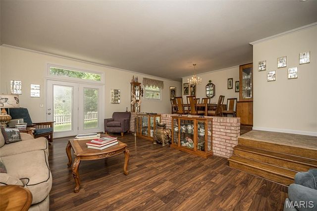 505 Hillbrook Drive, Ballwin, MO 63011