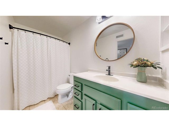 1158 Opal St 204, Broomfield, CO 80020