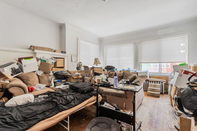 8051 S Throop Street, Chicago, IL 60620