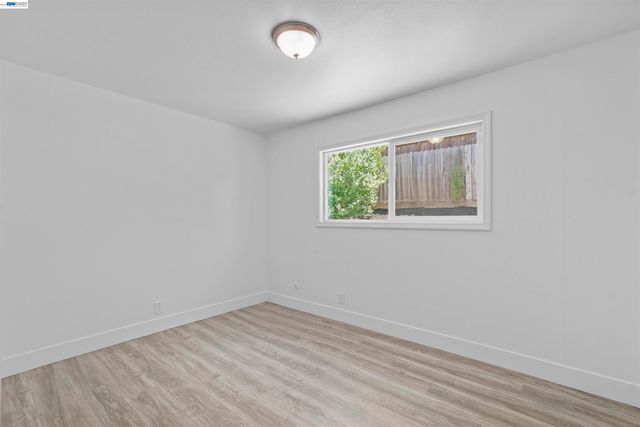 406 Mini Dr, Vallejo, CA 94589