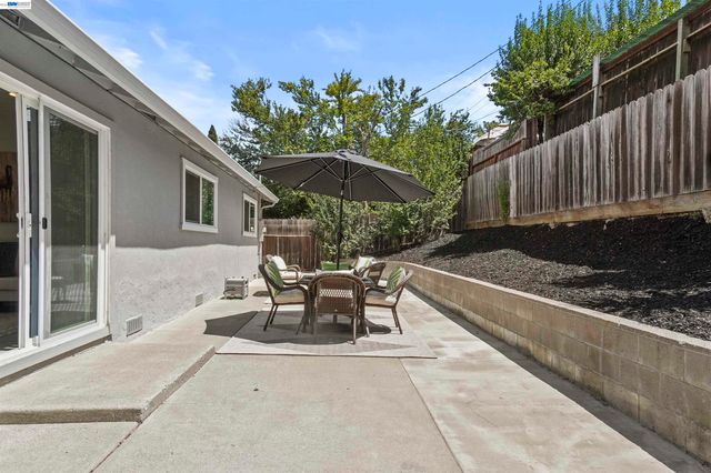 406 Mini Dr, Vallejo, CA 94589