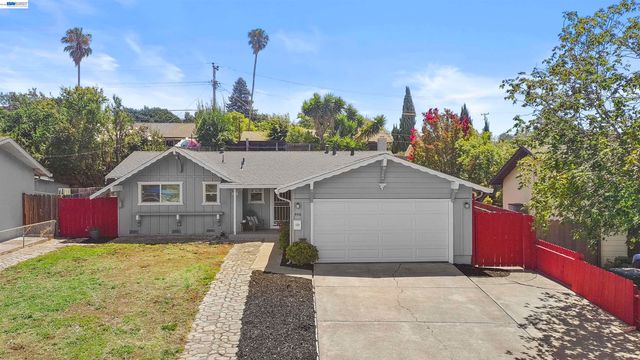 406 Mini Dr, Vallejo, CA 94589