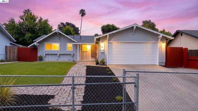 406 Mini Dr, Vallejo, CA 94589
