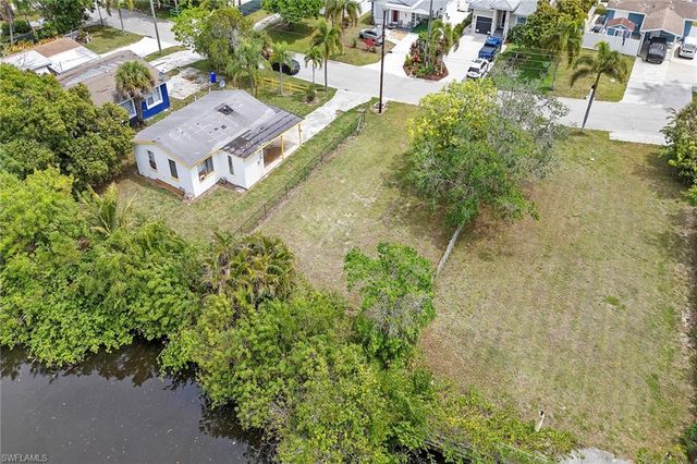 531 13th ST N, Naples, FL 34102
