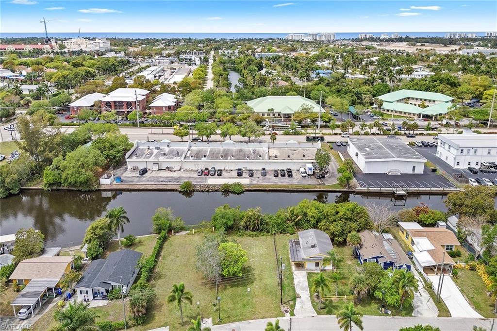 531 13th ST N, Naples, FL 34102
