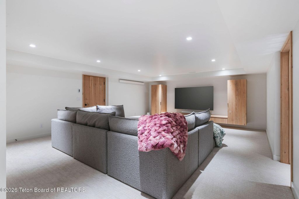 350 YELLOW ROSE Drive, Alta, WY 83414 photo 28