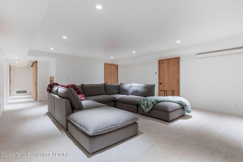 350 YELLOW ROSE Drive, Alta, WY 83414 photo 29