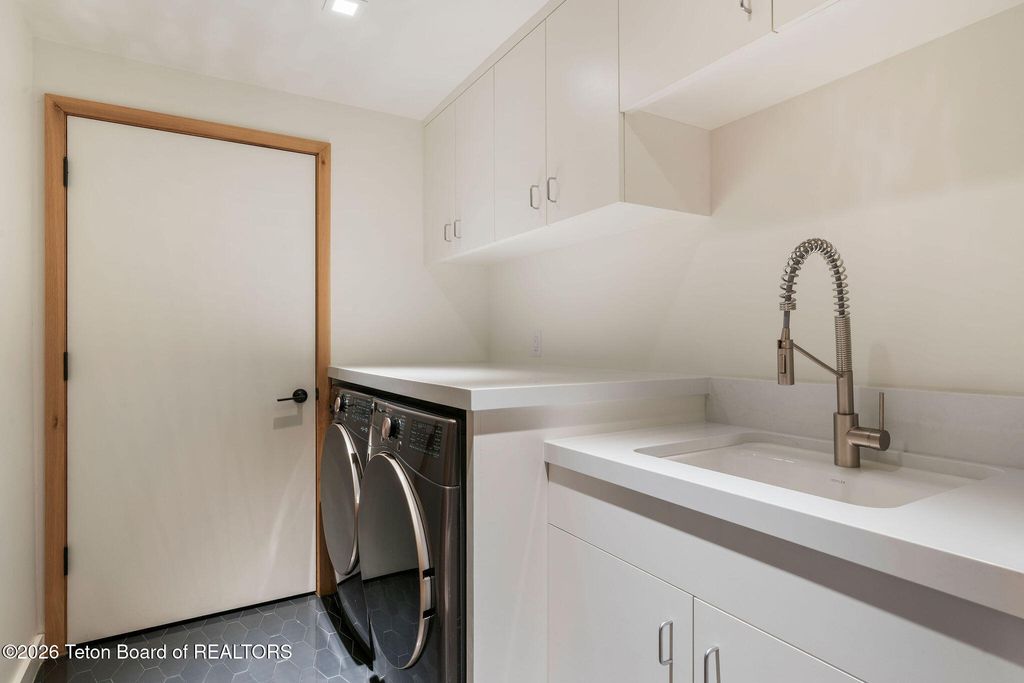 350 YELLOW ROSE Drive, Alta, WY 83414 photo 39