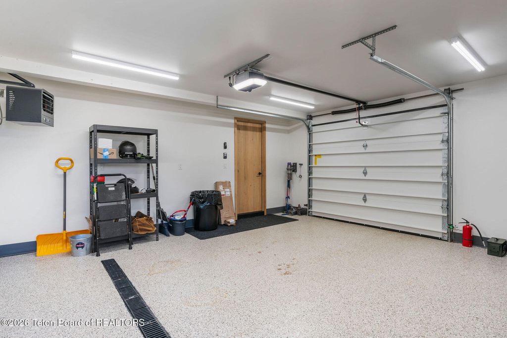 350 YELLOW ROSE Drive, Alta, WY 83414 photo 41