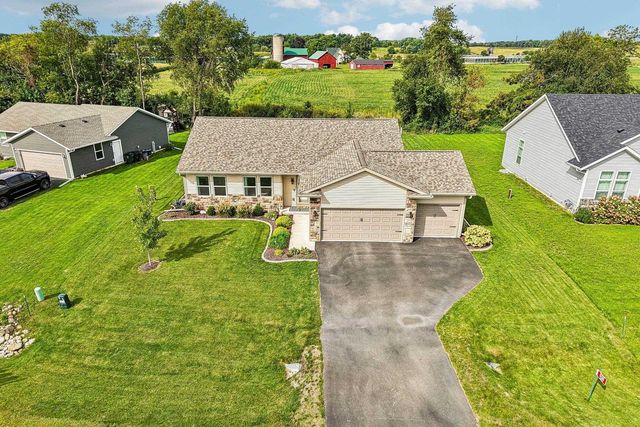 11311 N Ricky Road, Edgerton, WI 53534