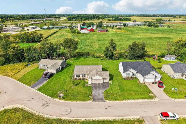 11311 N Ricky Road, Edgerton, WI 53534