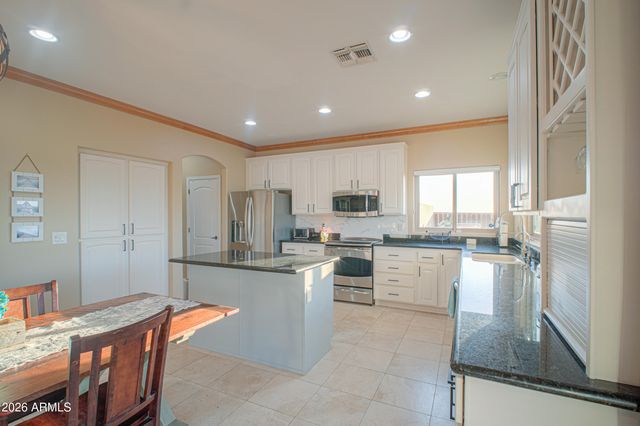 2044 W OLNEY Avenue, Phoenix, AZ 85041
