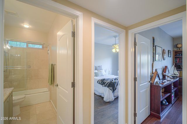 2044 W OLNEY Avenue, Phoenix, AZ 85041